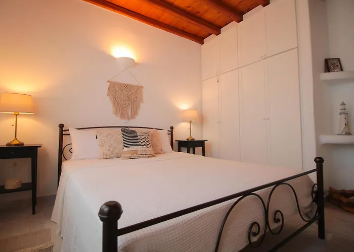 2Br Fully Equiped Cottage Home - Near The Beach